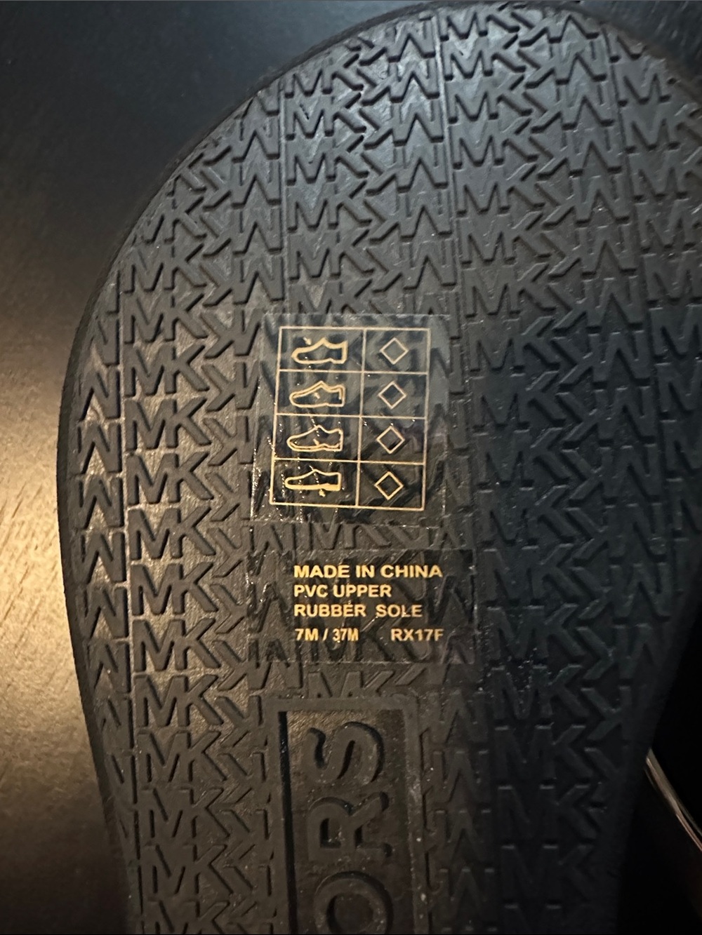 Michael Kors Gold Striped Black & Gold Logo Flip Flops - Picture 5 of 6